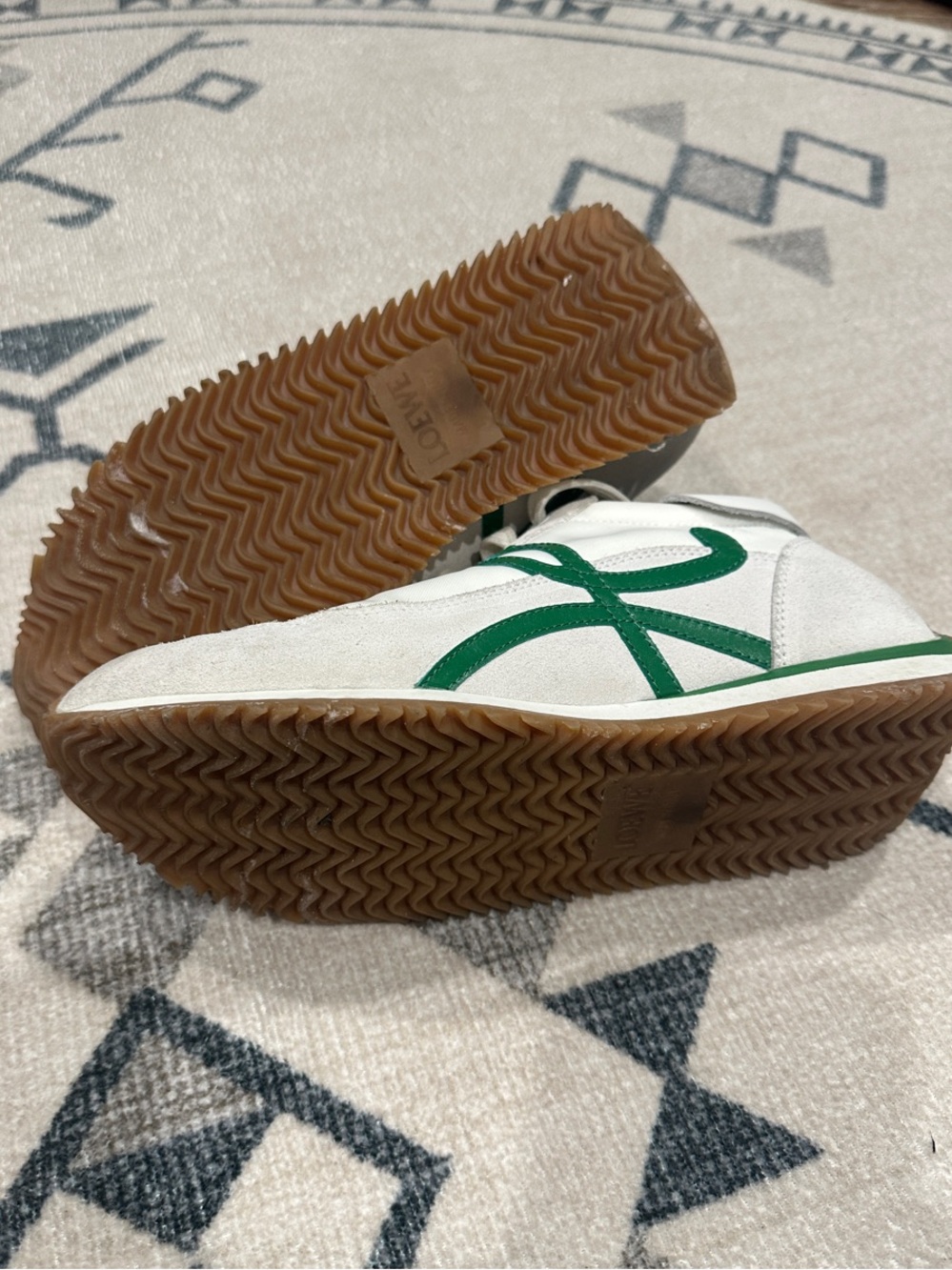 Loewe green and white suede sneaker - Picture 4 of 4